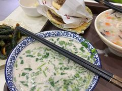 羊肉汤（多肉）-穆得·老周家牛肉烧饼(普利街店)
