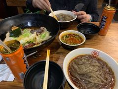 -万记麻辣烫国展总店