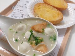 鱼丸河粉-翠华餐厅(香港国际机场店)