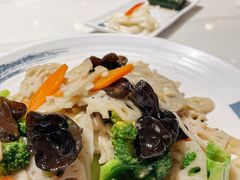 -南京金牛湖巨碗鱼头