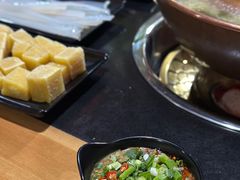 -果松木炭酸菜铜火锅·外婆参鸡汤