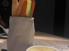 -穹六人间 people 6(岳阳路店)