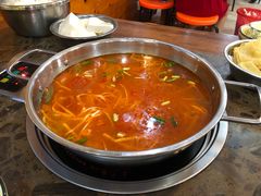 -黄利砖万峰林布依特色酸笋牛肉馆