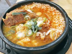 猪骨汤饭-旺清进洞米肠汤