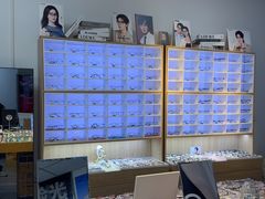 -天空之镜眼镜店蔡司依视路配镜授权零售店(望京颐堤港店)