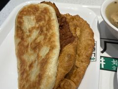 牛舌饼夹糖油饼-黑窑厂糖油饼烤鸭·清真菜(旗舰店)