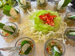 -大头虾越式风味餐厅(光明广场店)