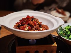 -吃饭皇帝大土家民族菜(荟聚店)