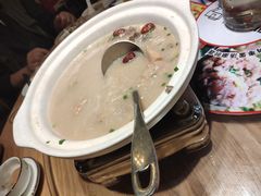 -亲回家吃饭餐厅(黄陂店)