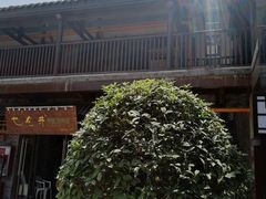 -茅台镇网红溶洞餐厅·茅帮菜馆