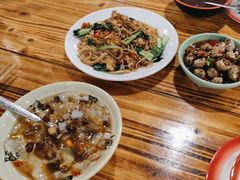 -冶建镜子·老南昌大排档·江西虾王(总店)