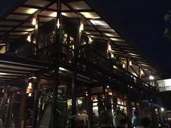-Dash Teak House
