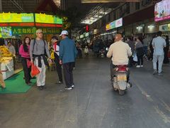 -曼阁市场水果批发市场
