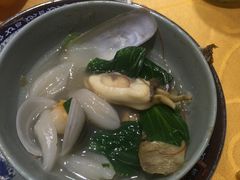 -胖大嫂渔家排档(半边山店)