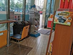 -全家便利店(漕溪北路七店)