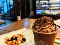 -星巴克(南宁民歌湖店)