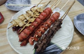 Charcoal-Grilled Taiwanese Mini Hot Dogs