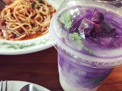 -Chom Cafe and Restaurant