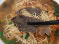 -牛一嘴·兰州牛肉面·大盘鸡(财富中心店)