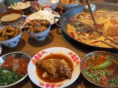 -萍姐火锅·公路夜市(武汉首店)