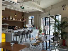 -Fridi Patisserie Cafe