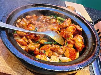 天钥桥路这一片美食集中的地方 新开的榴莲煲