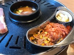-江南猪肉商会无限续吃(弘大店)