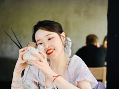 -穹六人间 people 6(岳阳路店)