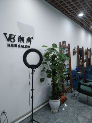 -V8潮牌·接发烫染连锁