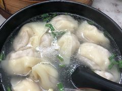 三鲜大馄饨-万寿斋(山阴路店)