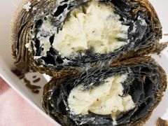 黑松露白巧克力可颂-Top Impression Bakery Wolli Creek