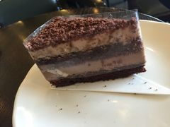 -星巴克臻选(盐城金鹰聚龙湖店)
