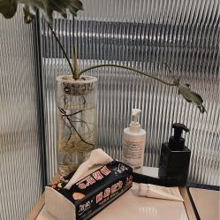 -猫小姐美发美甲造型店