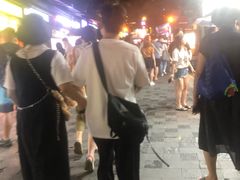 -日月光中心广场