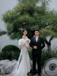 -雪中彩影婚纱摄影·微光艺术中心