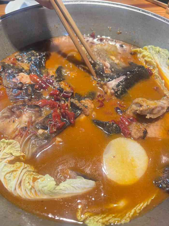 小小河边鱼(迈皋桥店)-"口味不错,很好,刚开业不久,进店老板就送.