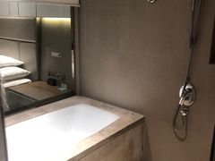 -上海国展宝龙丽筠酒店