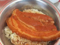 -梁阿婆廿年老牌扣肉糯米饭