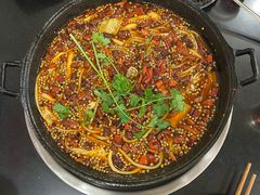 -鸿顺老铁锅美蛙鱼府(解放碑店)