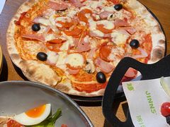 -JINNS锦时 steak&pizza(浸信会礼拜堂旧址店)