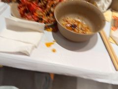 -肥肥虾庄·金牌油焖大虾(汉口城市广场店)