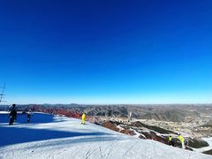 -富龙滑雪场