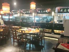 大堂-卢大鲜鱼头捞饭(美利广场店)