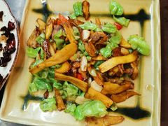 -缘生态云南菜·野生菌庭院餐厅(华侨城店)