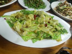 -鲁南仔·滕州炒鸡(经三路店)
