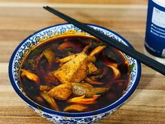 麻辣米线-老字号杨坡红油米线腊汁肉夹馍(东四道巷店)