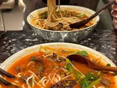 -粉八·云南米线·建水烧烤(常熟路店)