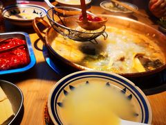 -洱火云南酸菜牛肉火锅(石景山当代商城店)