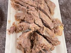 手抓羊肉半斤-贯贯吉·清真餐厅(浙江中路店)