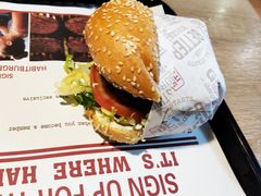 -The Habit Burger Grill 哈比特汉堡(复兴soho店)
